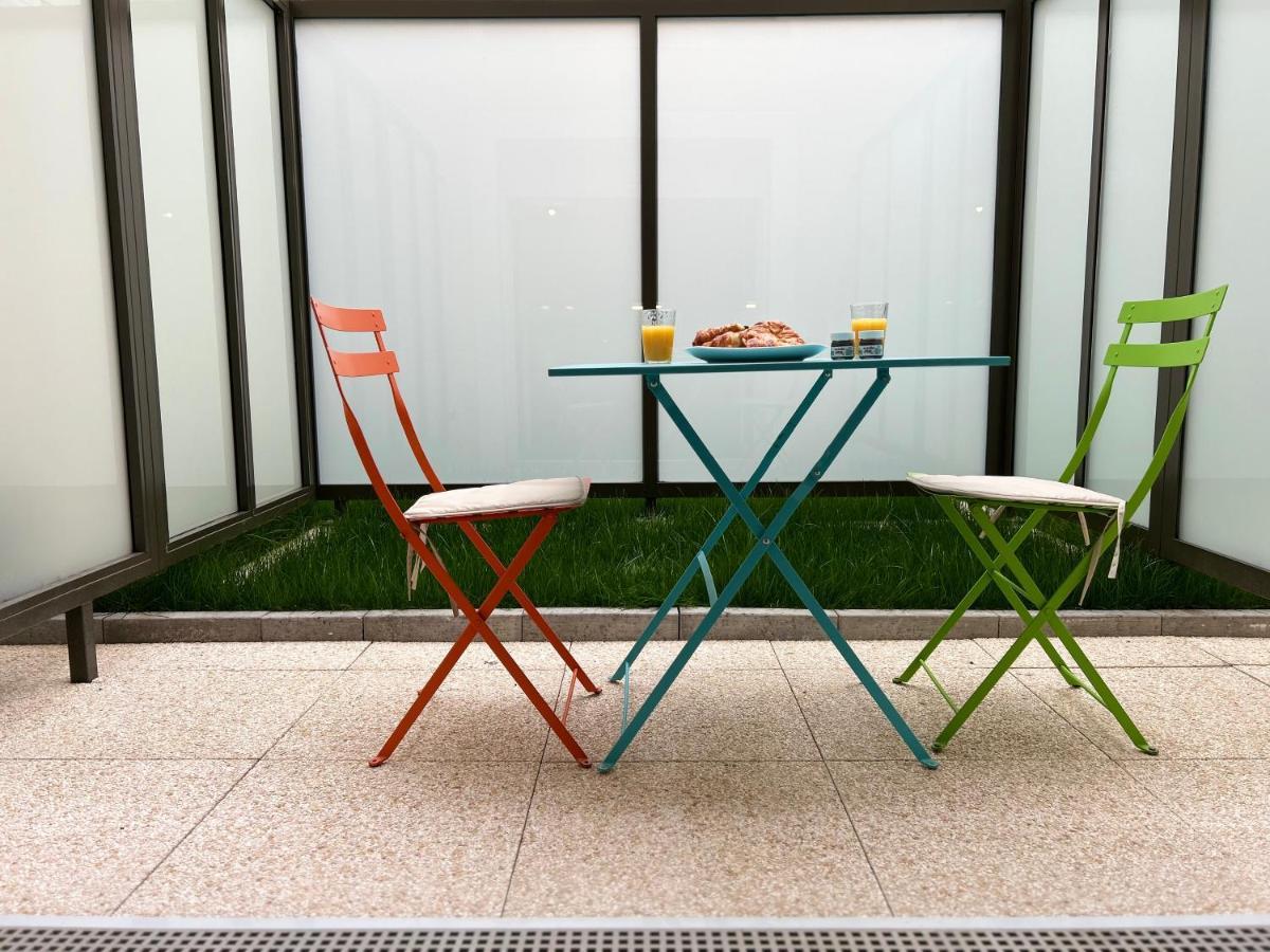 Studio Spacieux 4 Personnes Avec Terrasse Privee & Bureau - Gare A 4Min, Paris En 30Min Villiers-sur-Marne Esterno foto